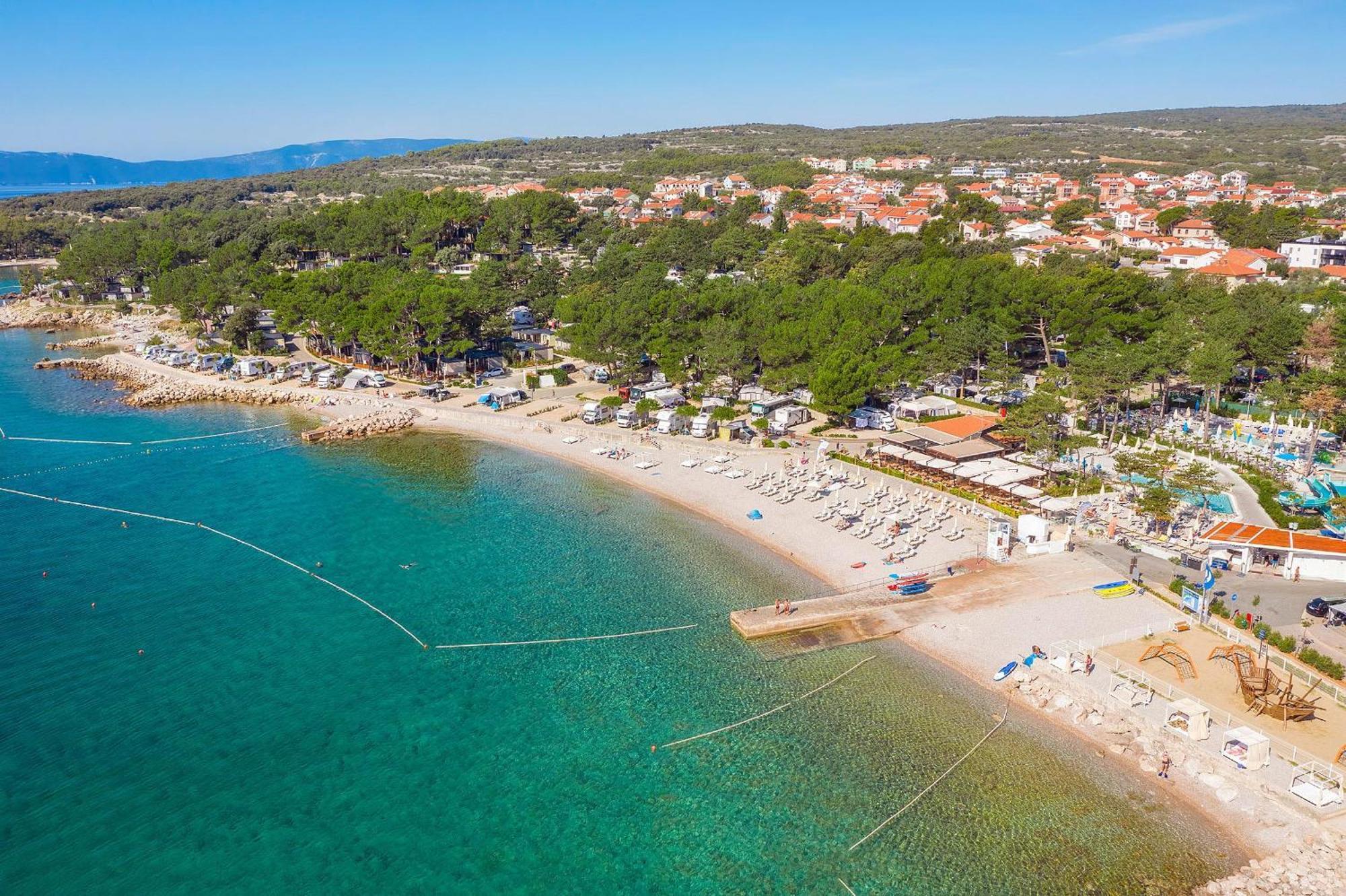 Deluxe New Apartments - Few Steps From The Beach - Luxury Holiday With Style - By Traveler Tourist Agency Krk Krk Town Eksteriør bilde