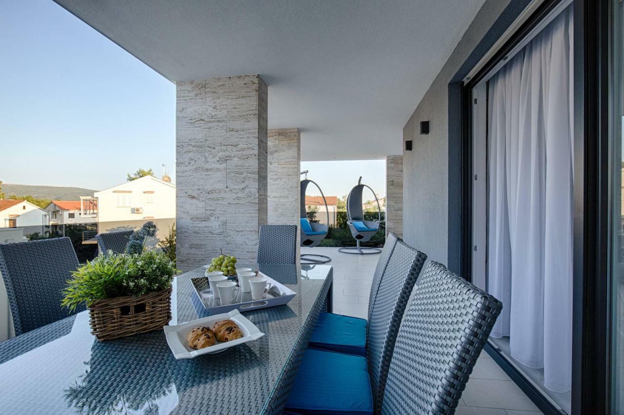 Deluxe New Apartments - Few Steps From The Beach - Luxury Holiday With Style - By Traveler Tourist Agency Krk Krk Town Eksteriør bilde